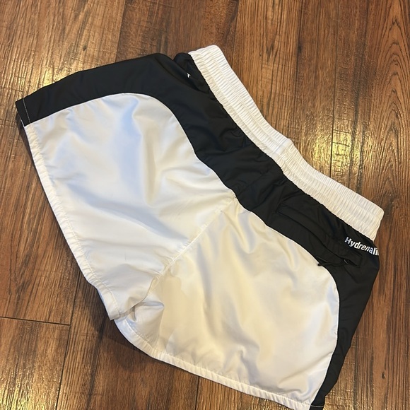 The North Face shorts - Picture 6 of 7